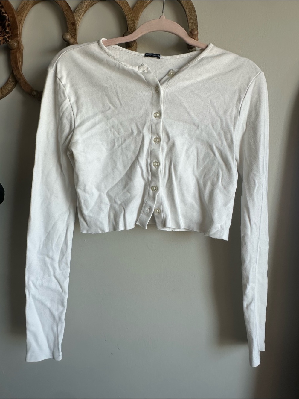 Brandy Melville White Cropped Button-Front Long Sleeve Cardigan